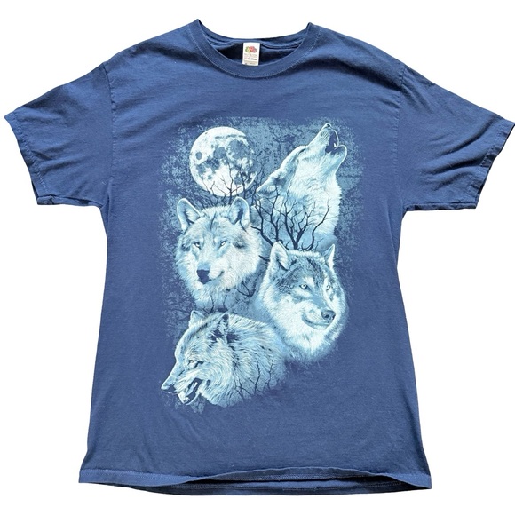 $10 or 🆓 BUY ONE GET ONE FREE 🆓 
Fruit of the Loom Navy Wolf Pack T-Shirt - Picture 1 of 4